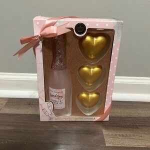 Love Beauty Sparkling Bubble Bath & Shower Gel Gift Set with Heart Bath Fizzer